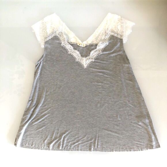 POL Flutter Lace Sleeves Heather Grey V neck Top Small - Picture 5 of 8